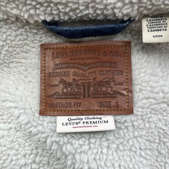 Levi’s Vintage Fit Sherpa Denim Trucker Jacket Men’s Size Small - Picture 5 of 7